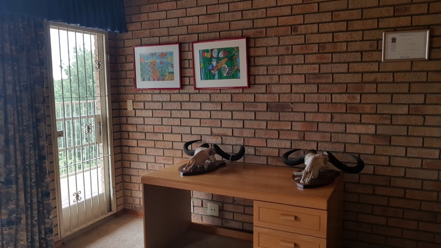 5 Bedroom Property for Sale in Sasolburg Rural Free State